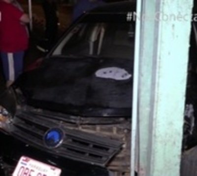 Se quedó dormido al volante e impactó contra una columna - Paraguay.com