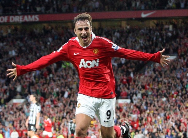 Dimitar Berbatov anuncia su retiro del fútbol