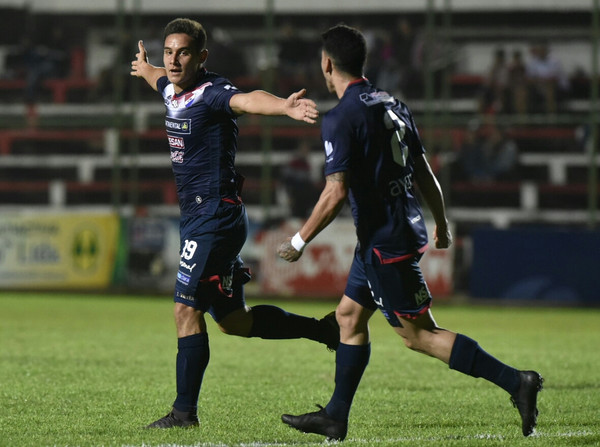Nacional doblega a San Lorenzo y suma su segunda victoria en la era Chiqui Arce
