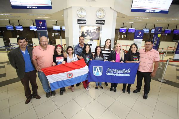 Estudiantes de Arambé viajaron a Abu Dhabi