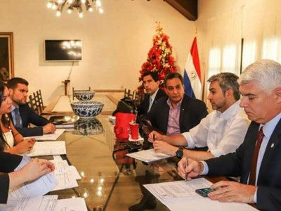 Abdo  planea construir un  salón de G. 3.750 millones en plena  crisis