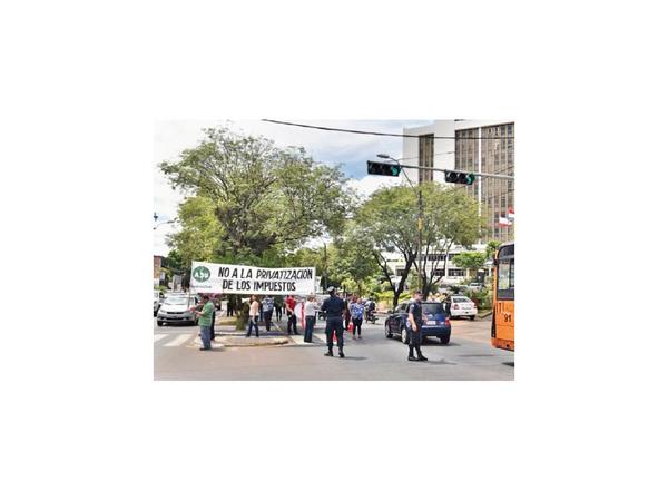 Aguardan reevaluación sobre licitación tributaria en capital