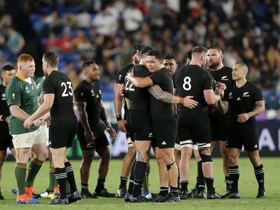 Nueva Zelanda supera con éxito su debut