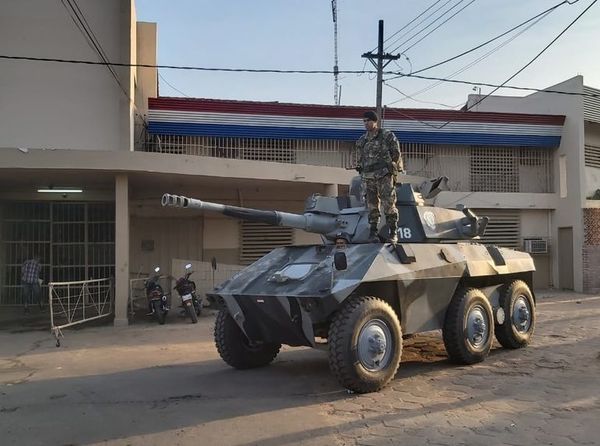 Militares en cárceles en vísperas a la fiesta de la Virgen de la Merced - Nacionales - ABC Color