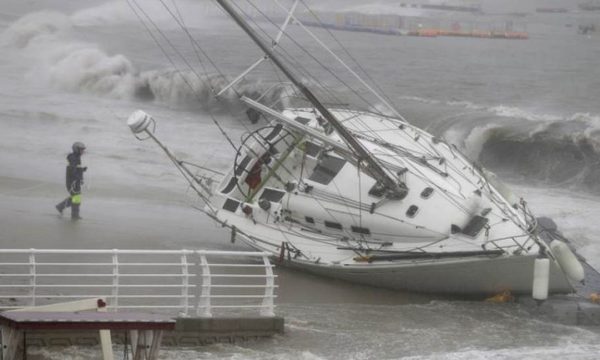 Una fuerte tormenta tropical se acerca a Japón y Corea del Sur | .::Agencia IP::.