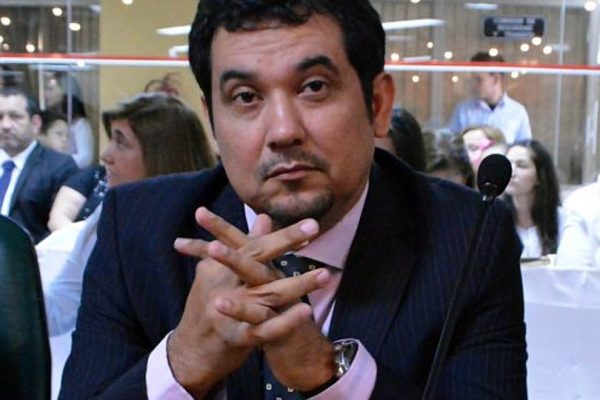 Arévalo reafirma su precandidatura a la Intendencia de Asunción por Añetete » Ñanduti
