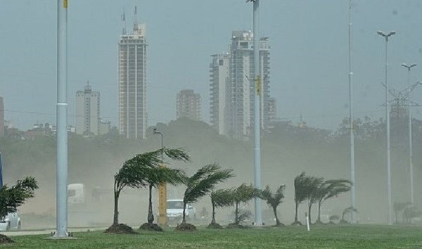Salud Pública alerta sobre peligro de respirar aire contaminado por incendios forestales - ADN Paraguayo