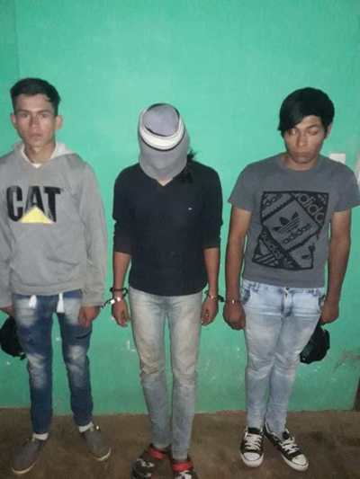 Detienen a tres robamotos en Pastoreo