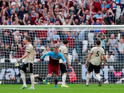 West Ham, sin Balbuena, vence al United