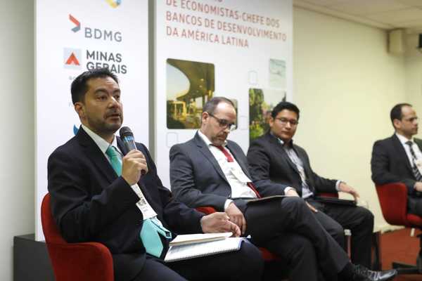 Bancos públicos consensuan mayor compromiso con el desarrollo en América Latina | .::Agencia IP::.