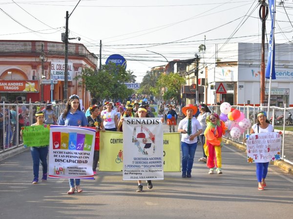 Villarriqueños dieron bienvenida a la primavera con corso de las flores