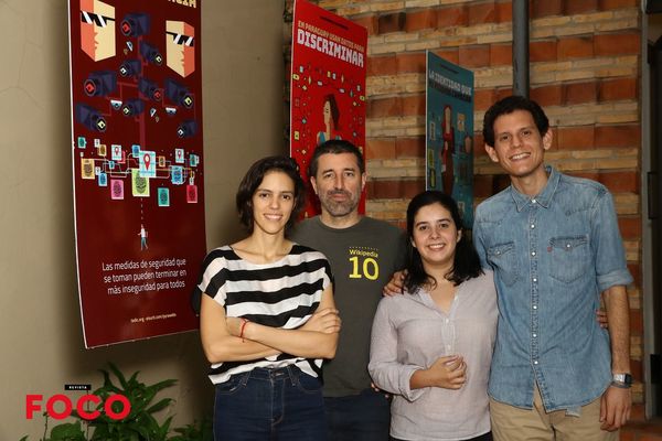 Educando en políticas públicas amigables para los cibernautas