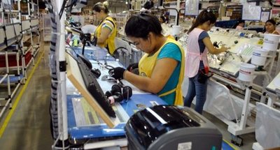 Exportaciones vía maquila aumentaron 74% en octubre