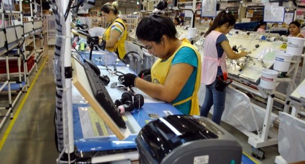 Exportaciones vía maquila aumentaron 74% en octubre