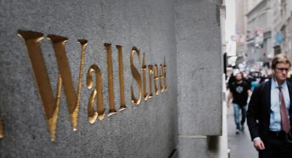 Wall Street retrocede ante nuevos aranceles de Trump a China