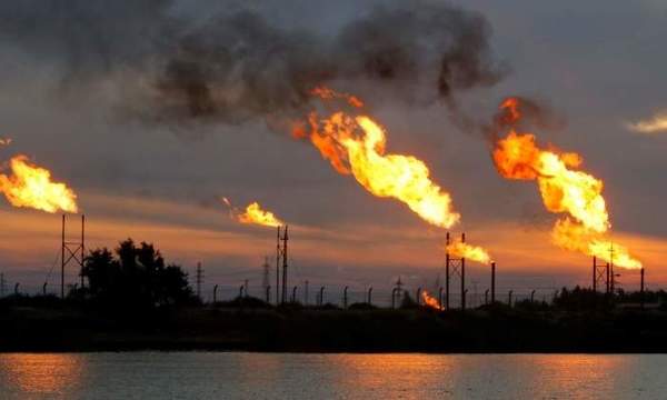 El precio del barril de petróleo sube 20 centavos
