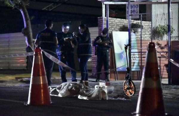 Mujer cayó al pavimento y una camioneta la atropelló, causando su muerte - Nacionales - ABC Color