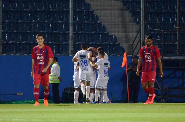 Cerro Porteño cae en casa y cede terreno al líder Olimpia | .::Agencia IP::.