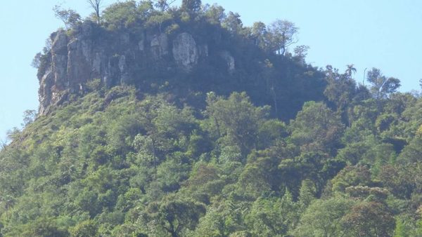 Rescataron cuerpos de madre e hijo que cayeron del Cerro Corá