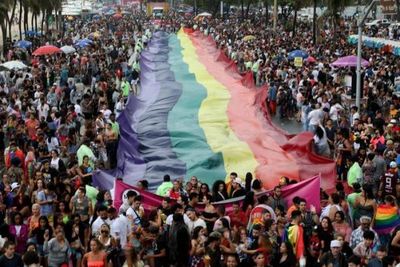 Río celebra su Orgullo Gay y denuncia el intento de censura de su alcalde - Mundo - ABC Color