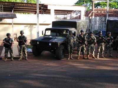 Militares custodian las cárceles tras declaración de emergencia penitenciaria