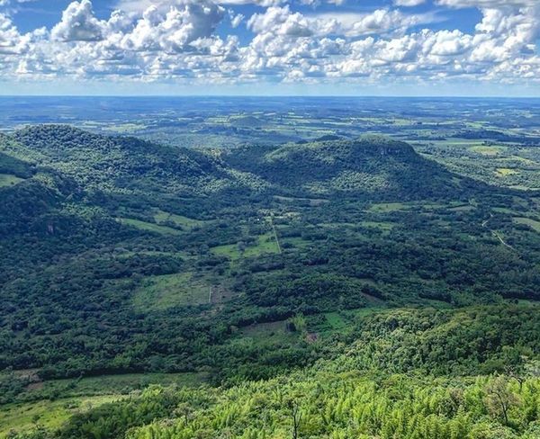 Madre e hijo fallecieron al caer de un cerro en Guairá