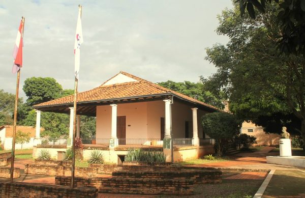 Centro Cultural Julio Correa no será clausurada, asegura Gobernador