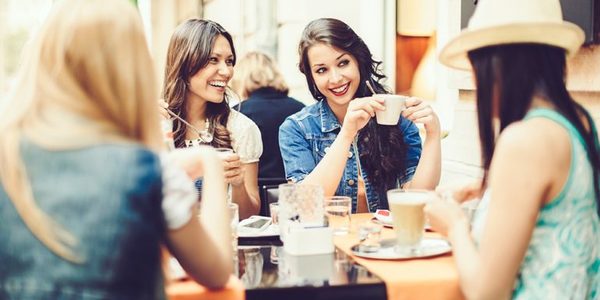Yoayu dispone de interesantes beneficios por el mes de la amistad