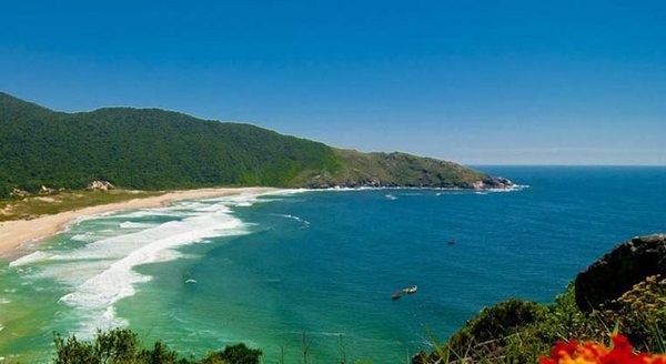Yoayu lleva a sus socios a pasar Semana Santa en las playas de Brasil