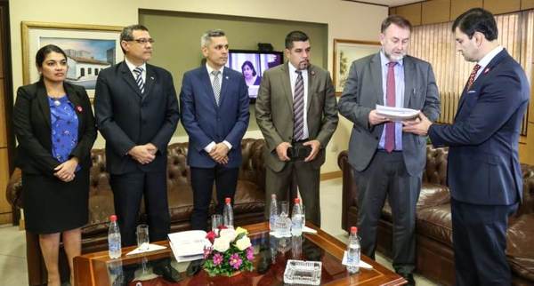 Ejecutivo presentó proyecto de Ley de Modernización Tributaria al Congreso