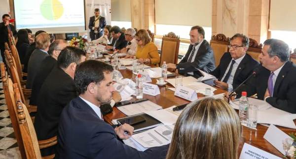 Definen metas del Sistema de Protección Social para este año