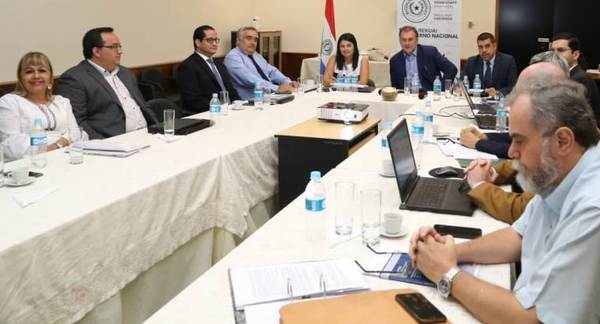 Hacienda y representantes profesionales analizaron alcances del IVA
