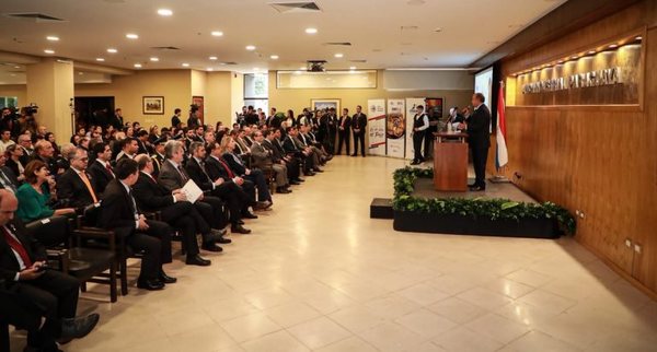 Suba de impuestos hará que aumenten la informalidad y el contrabando, según UIP