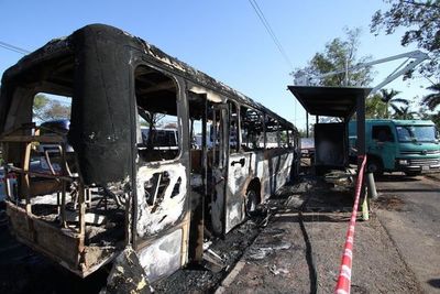 Empresarios del transporte público amenazan con un paro - ADN Paraguayo