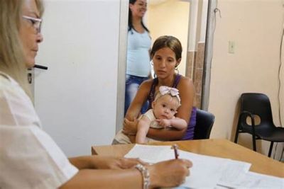 La OMS destaca que Cuba mantiene eliminada transmisión de VIH materno-infantil y de sífilis | .::Agencia IP::.