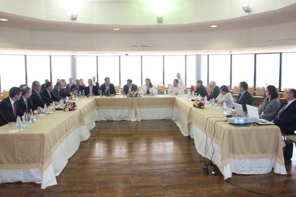 Expertos analizan proyecto de PGN con miembros de la bicameral - ADN Paraguayo