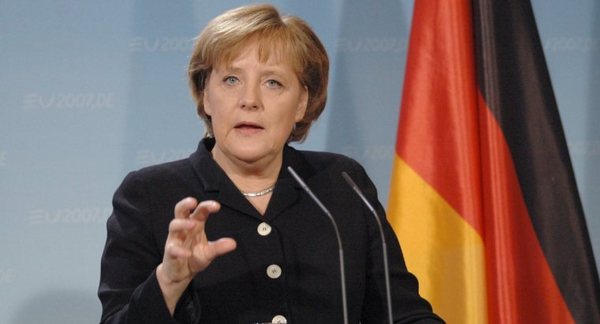 Merkel no quiere presionar a Reino Unido para que acelere su salida
