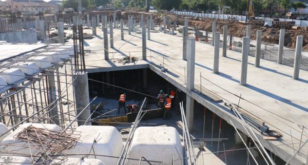 Verifican avance de obras en el futuro “Centro de Gobierno”
