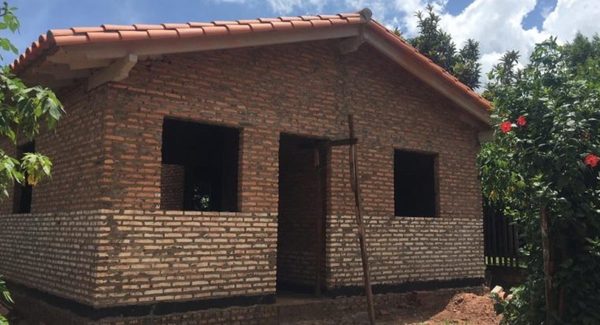 Construyen 1.000 viviendas en distintos Departamentos del país