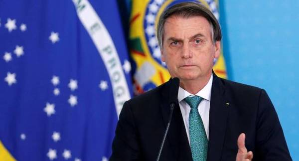 Brasil anunció la privatización de 12 empresas estatales