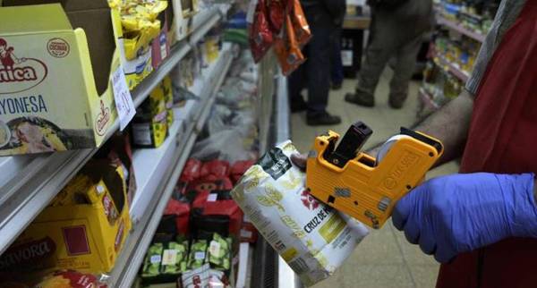 Argentina registra que el consumo en abril cayó 1,4%