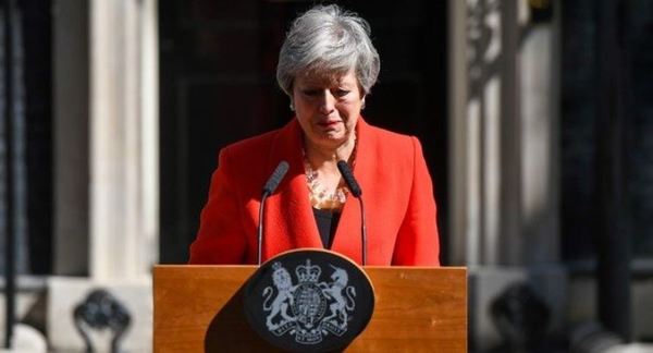 Renunció la primera ministra británica