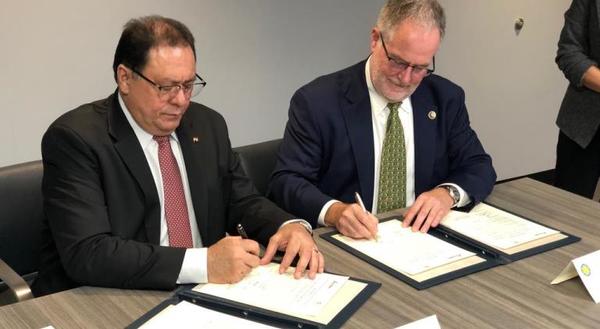 ITAIPU firma acuerdo en EE.UU con Smithsonian para contar con el mayor centro ambiental del Cono Sur