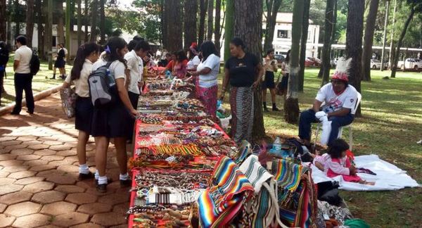 Buscan elementos turísticos atractivos en la cultura indígena del Alto Paraná
