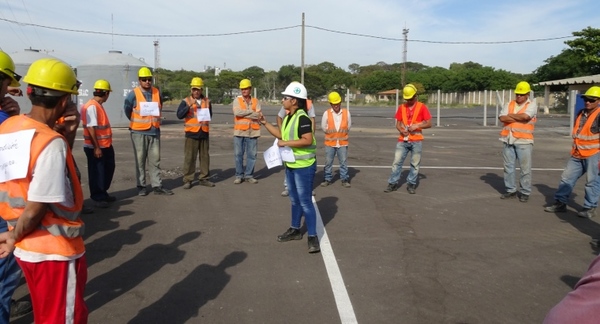 En las futuras oficinas del gobierno conmemoraron el Día Mundial de la Seguridad y la Salud en el Trabajo
