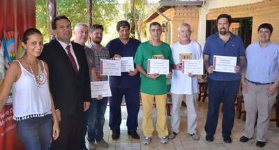 Médicos italianos se encuentran en el país para realizar cirugías gratuitas
