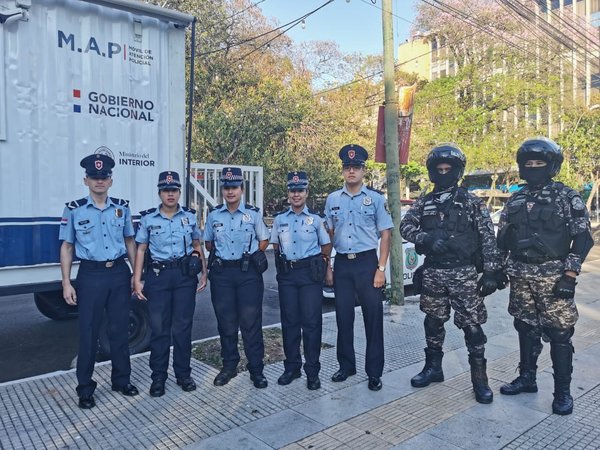 Instalan "comisaría móvil" en microcentro de Asunción » Ñanduti