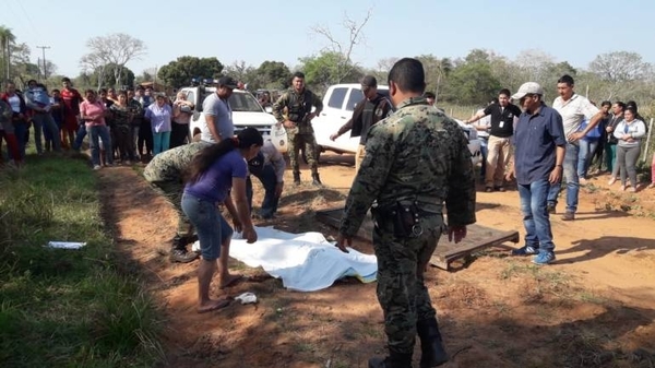 HOY / Hombre confiesa que mató a su mujer con un tronco, tras tomar 5 litros de vino