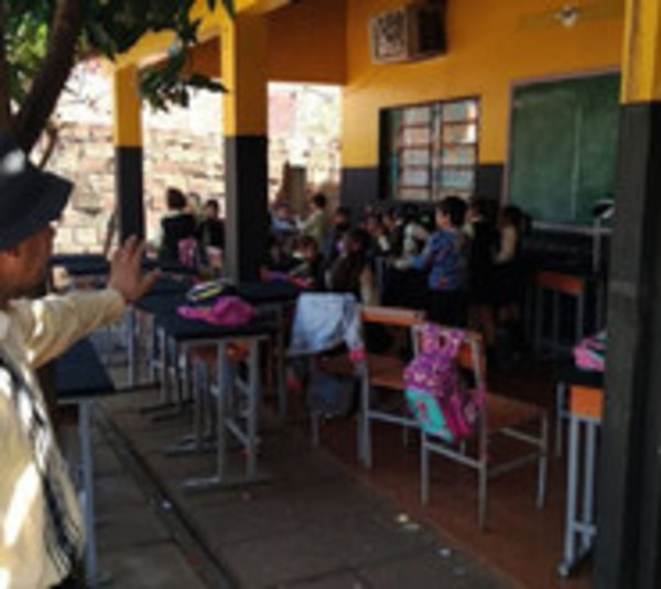 Unos 200 alumnos se encuentran sin aula en Ciudad del Este - Paraguay.com