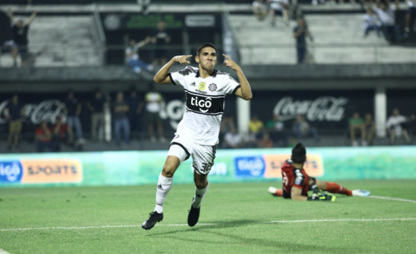 HOY / Tres goles, buena perspectiva y un contrato nuevo para Erik López
